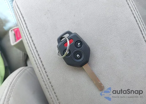 2014 Subaru Outback 2.5I Limited из США, поврежденный, VIN 4S4BRCLC3E3231949